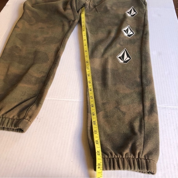 Volcom Deadly Stones Camouflaged Drawstring Distressed Sweatpants Joggers L/12Y - Picture 16 of 16